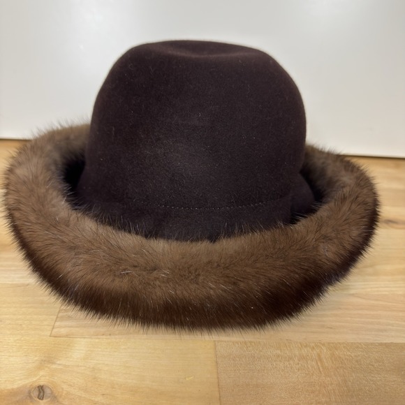 Kates Canada Accessories - 1960s NWT Kates Canada Natural Demi Buff Mink Fur Bowler Derby Hat - Union Made